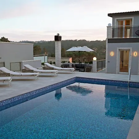 Senera Villa *